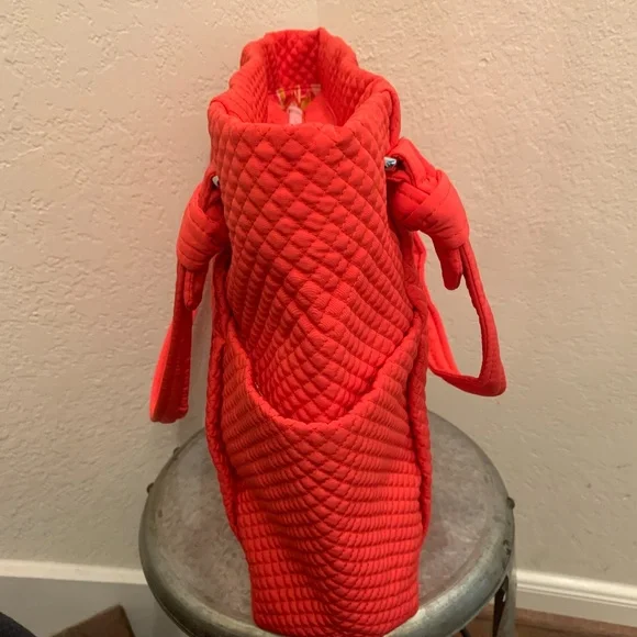 VERA BRADLEY Hadley Tote in Canyon Sunset NWT Microfiber - Picture 5 of 12